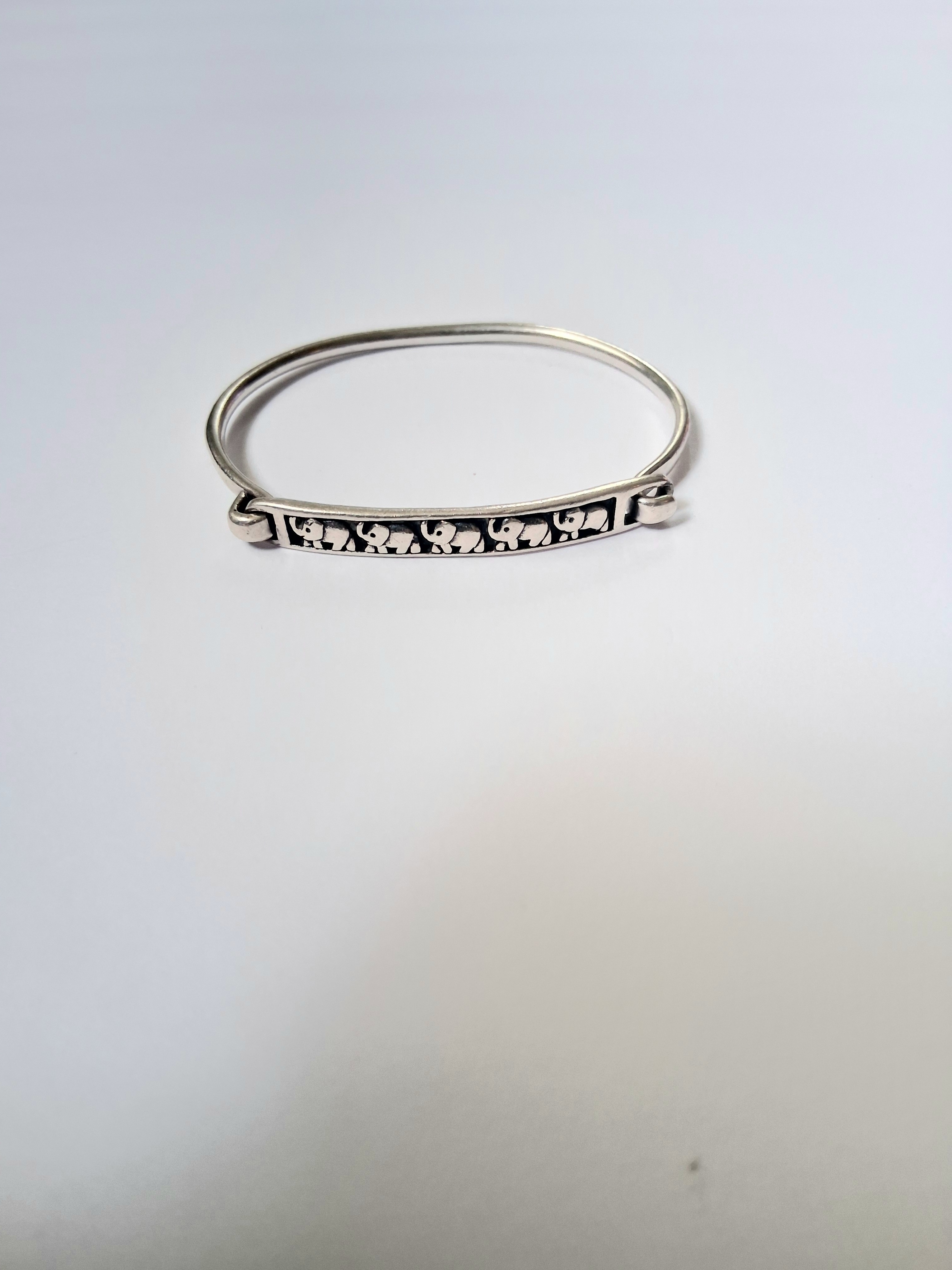 Novica Thai Sterling Silver Elephant Link Bangle Bracelet - Black & Silver